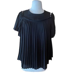 Elle Black Pleated, Off The Shoulder‎ Top